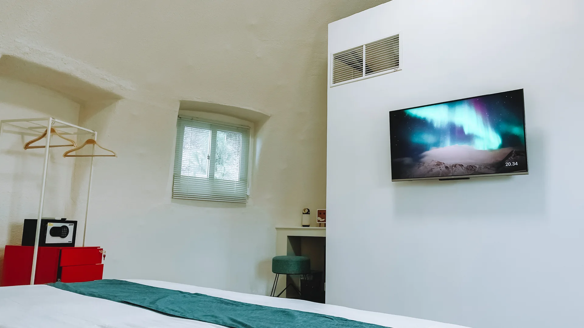 Image 2 of Glamping Couples